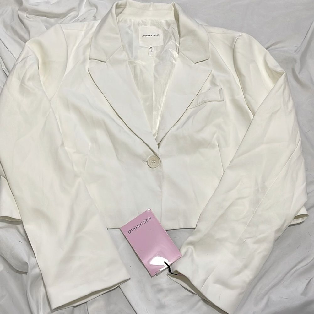 NWT- Avec Les Filles - XL